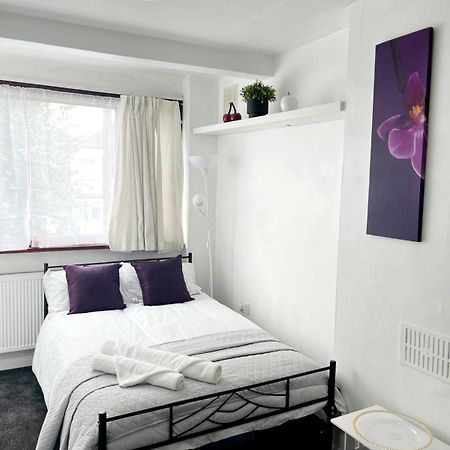 Cosy Room Stay 4 萨顿 外观 照片