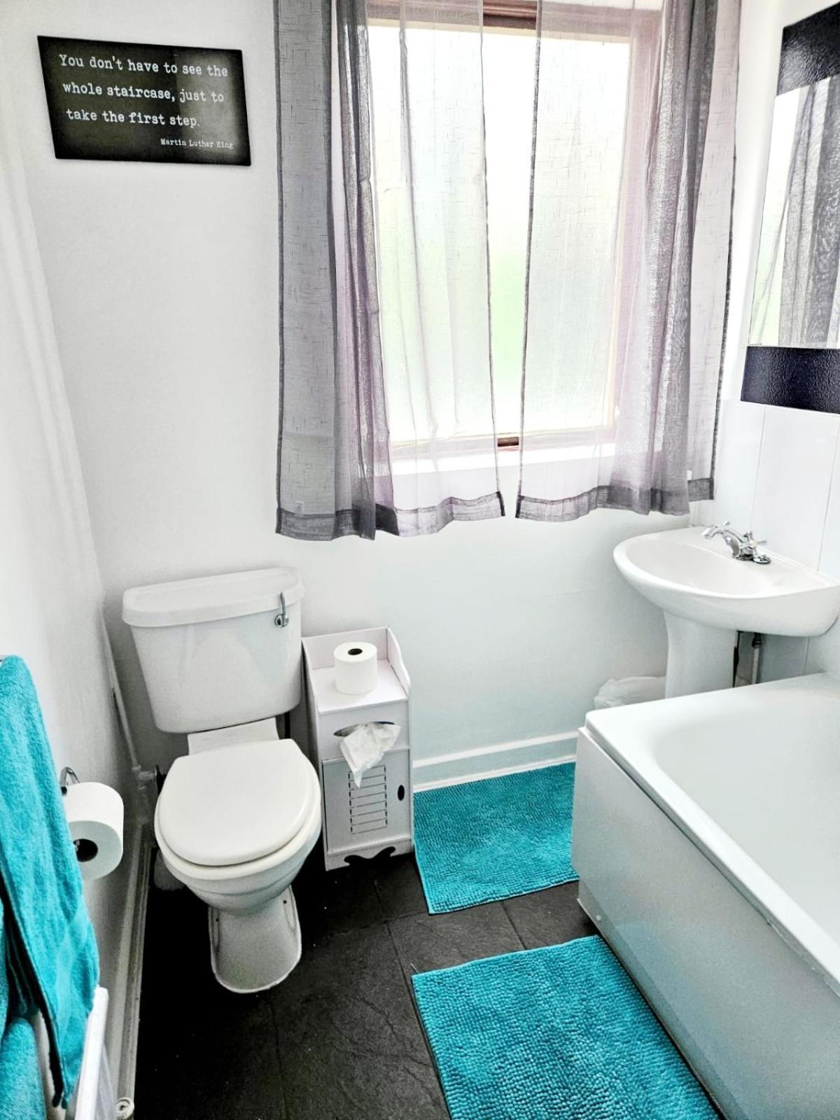 Cosy Room Stay 4 萨顿 外观 照片